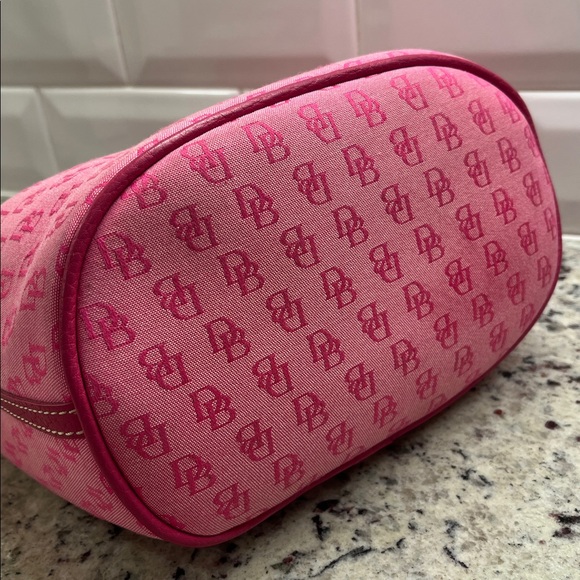 Dooney & Bourke Vintage Signature Small Hobo Bag EUC - Picture 7 of 13